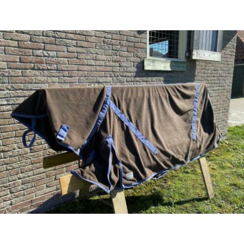 Mooie dunne fleece deken met hals 215