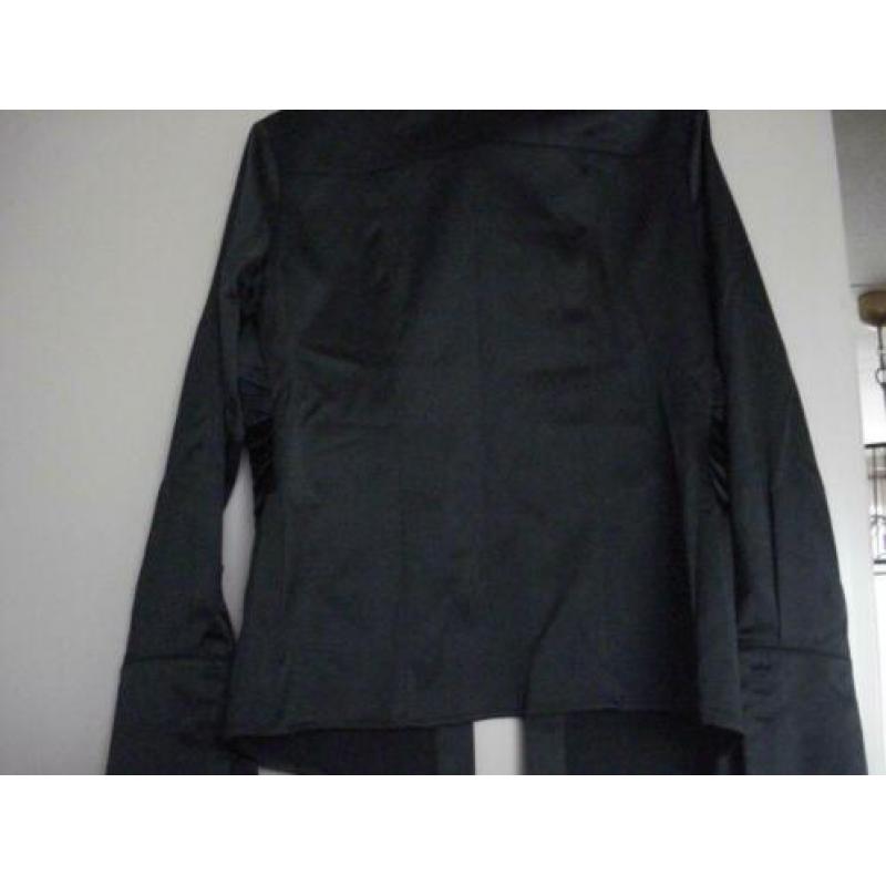Mooie zwarte blouse mt 36 aangeboden