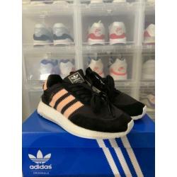 Adidas iniki runner maat 38 2/3