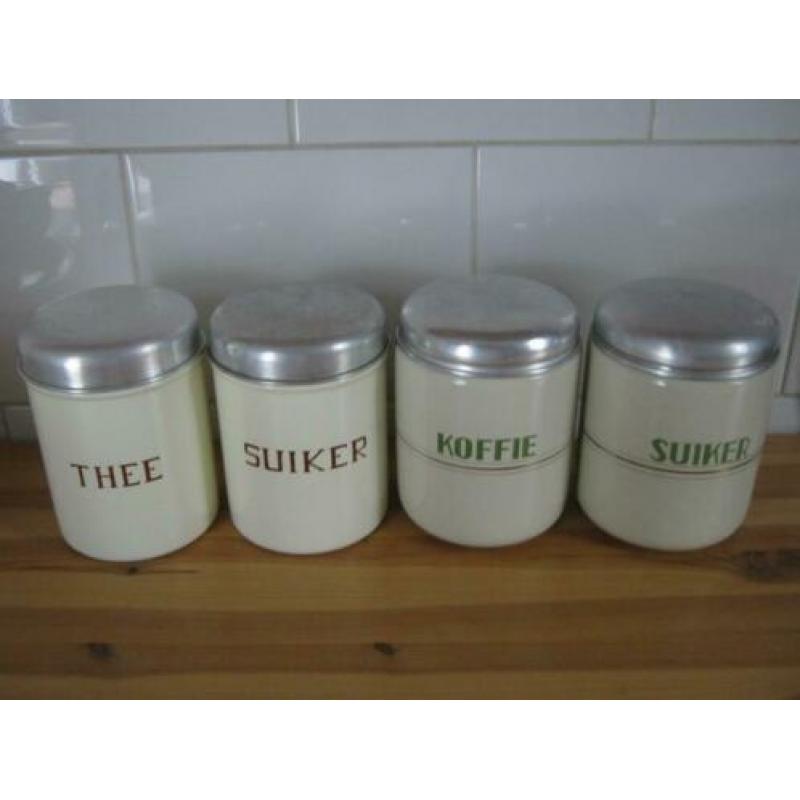 creme/donergroen schalenset 20-22-24 cm & theebus