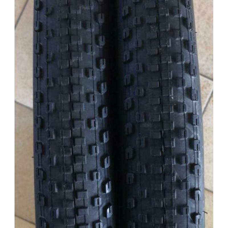 2x Bontrager XR1 comp 29inch mtb buitenbanden, nieuw.