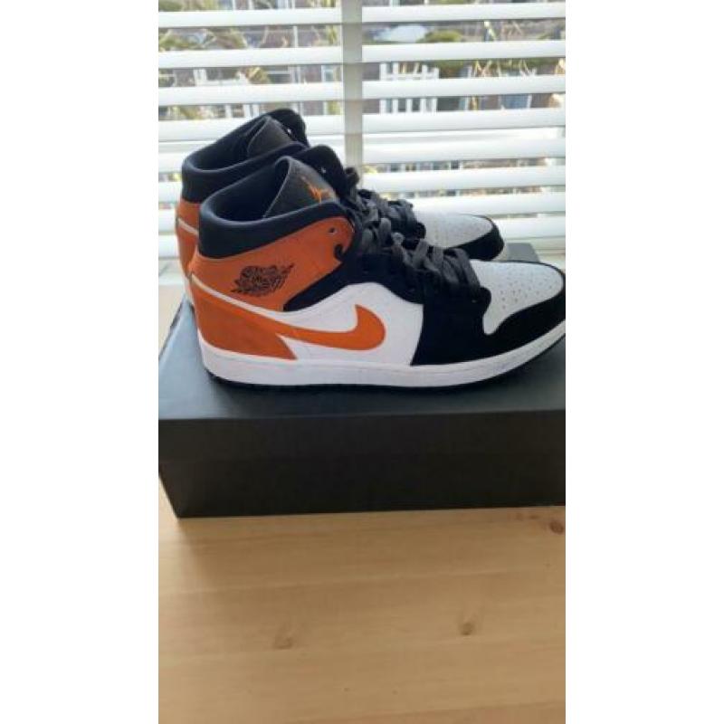 Jordan 1 Mid Shattered Backboard