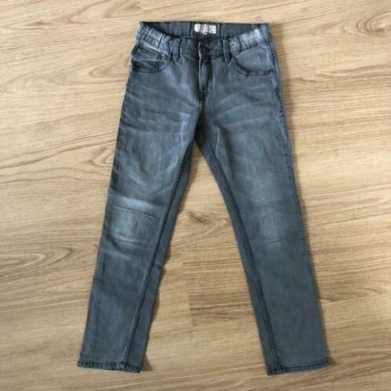 Lichtgrijze spijkerbroek, model slim - mt 152