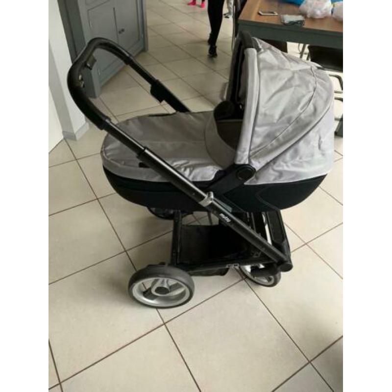 Mutsy IGO light silver