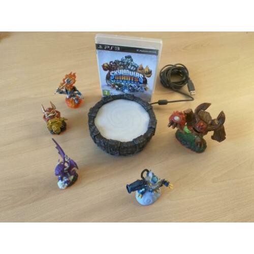 PS3 Skylander Giants met portal en 6 figuren