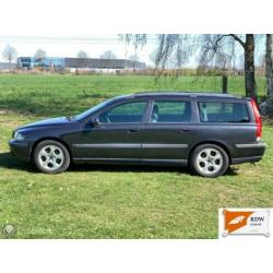 Volvo V70 2.4 D INRUILKOOPJE/AIRCO/AUTOMAAT/LEDEREN BEKLEDIN