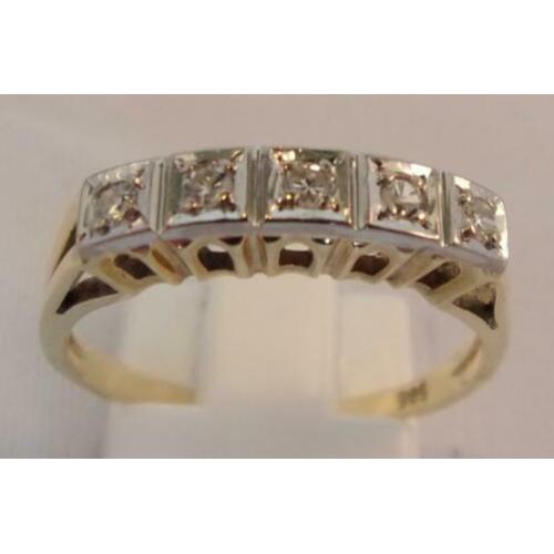 Kostbare Art Deco ring. 14 karaat goud met Diamant/Briljant