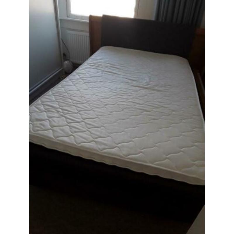 Jysk boxspring 120x200 pocketvering traagschuim topper