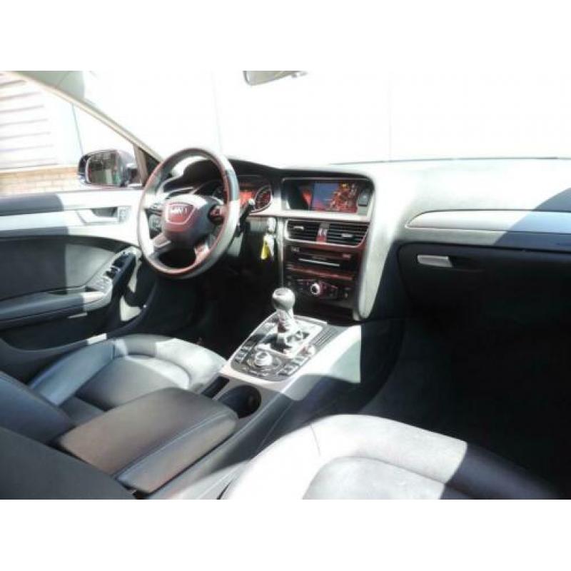 Audi A4 Avant 1.8 TFSI 170pk S Edition (leer,xenon,navi,pdc)