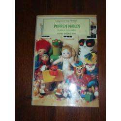 ?Poppen maken 30 grote en kleine knuffels.Audrey Vincente De