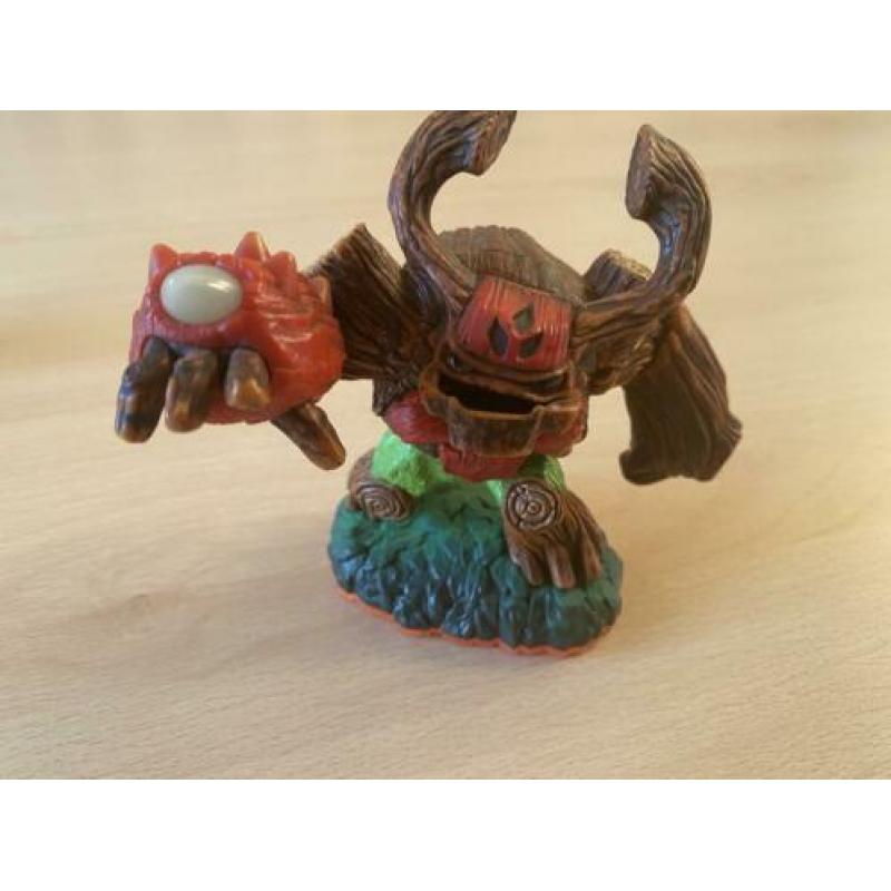 PS3 Skylander Giants met portal en 6 figuren