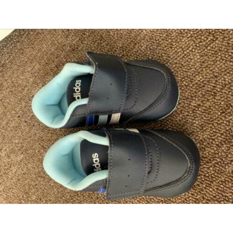 Adidas schoentjes