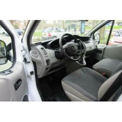 OPEL Vivaro 9 PERSONEN BUS (10.225,- EX BTW & BPM)