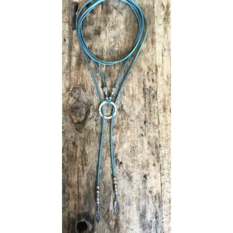 Turquoise boho Ibiza festival ketting veer hangertjes