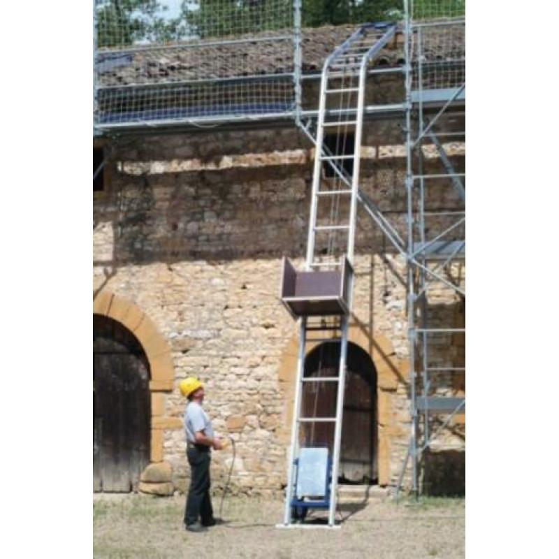 Comabi Nevada ladderlift - pannenlift - bouwlift