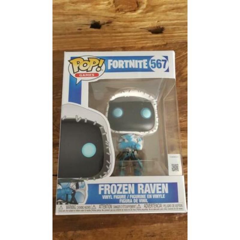 Funko Pop! Fortnite #567 Frozen Raven Vinyl met boxdamage