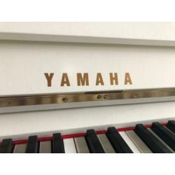 Witte Japanse Yamaha piano Garantie Gestemd Gebracht NL