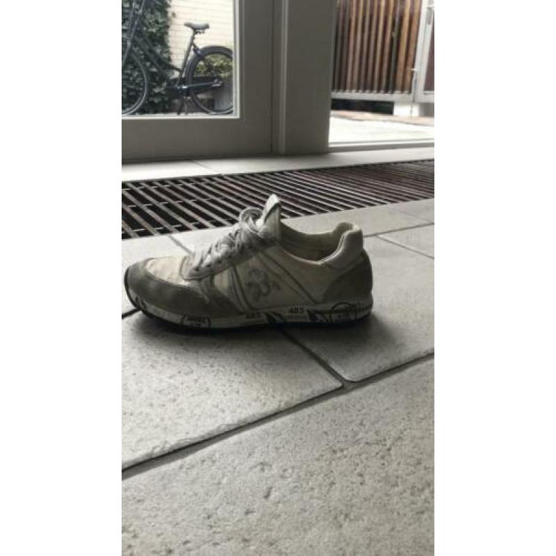 Premiata’s wit maat 37