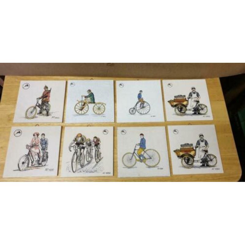 Diverse tegels Van Gazelle fietsen.