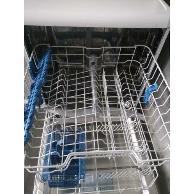 Indesit afwasmachine