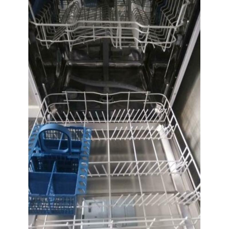 Indesit afwasmachine