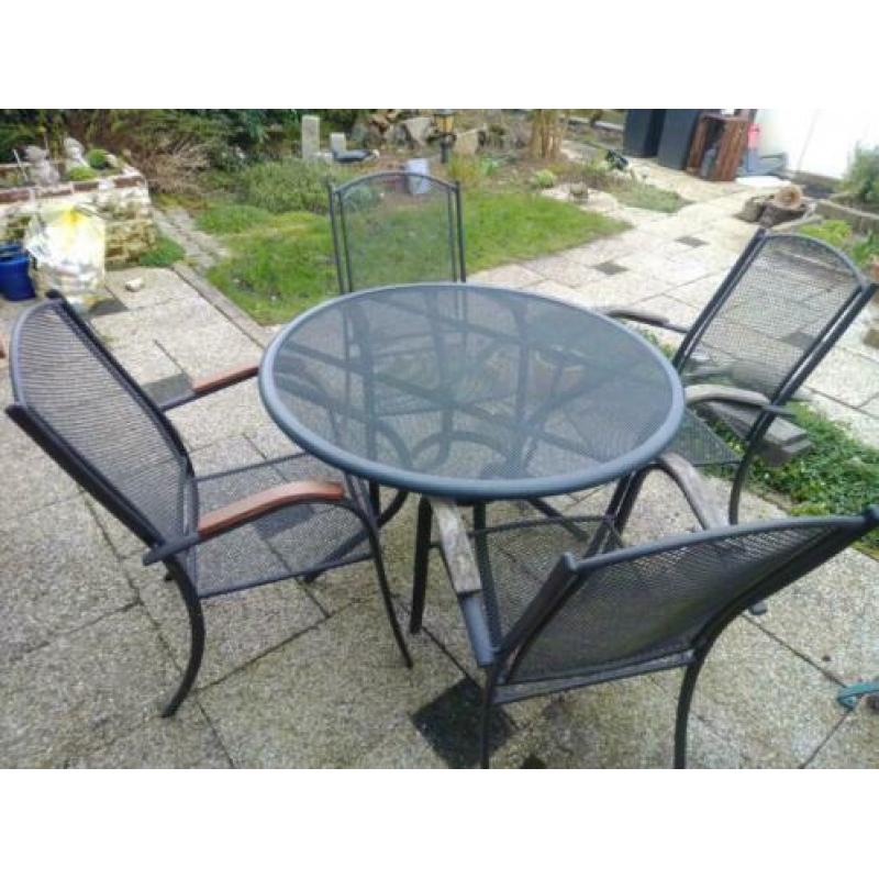 Tuinset 4 stoelen, ronde tafel en voetenbankje