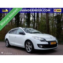 Renault Megane Estate 1.5 dCi Bose PANORAMADAK/CAMERA/PDC/BL