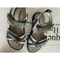 Dsquared2 sandalen maat 34