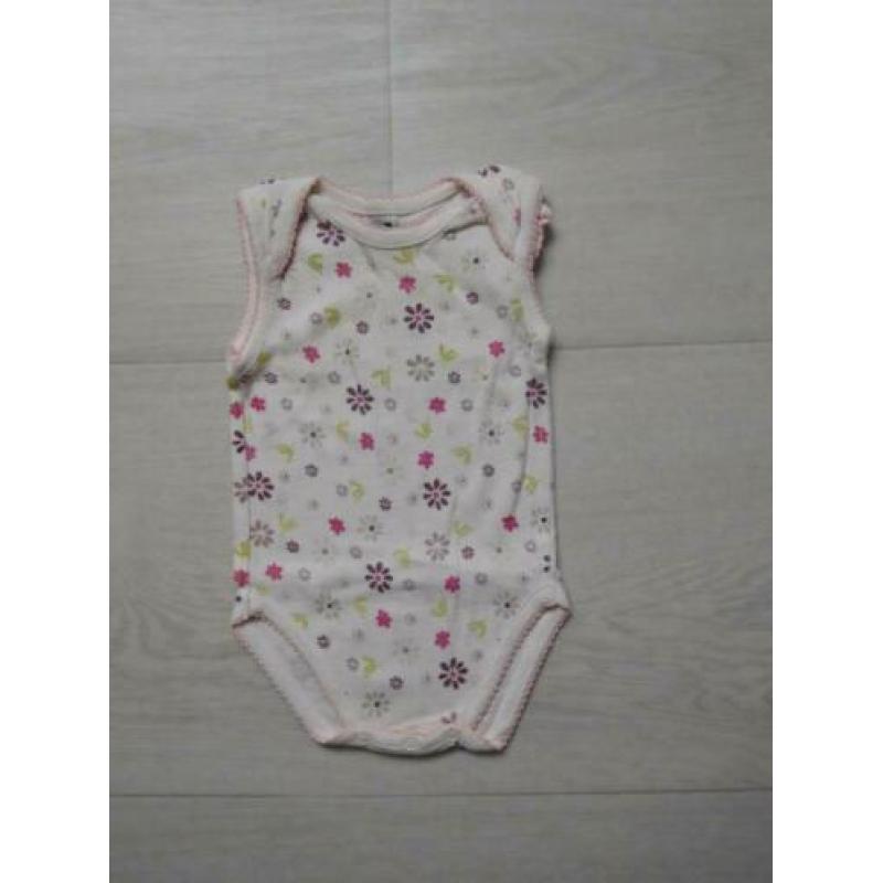(B68) SALE! Mouwloos Hema rompertje