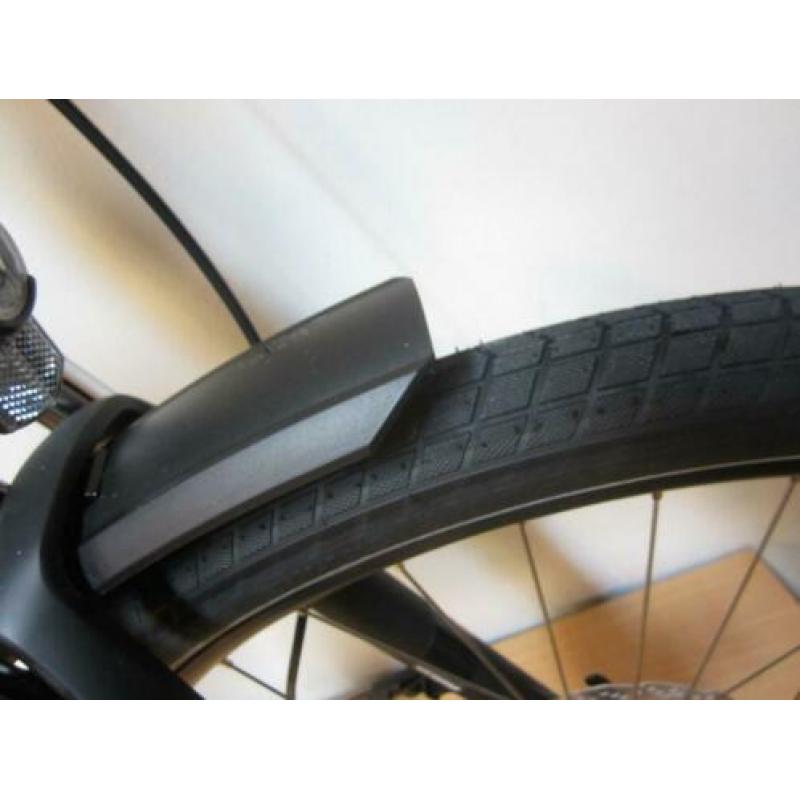 Cube Kathmandu Pro 625 met Bosch Performance CX Nieuw