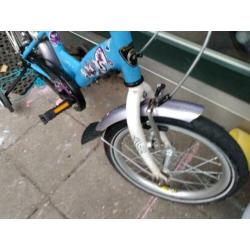 Batavus koala kinderfiets 16" inclusief zijwieltjes.