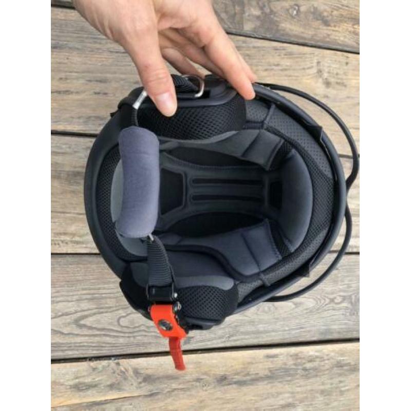 Momodesign helm - bijna NIEUW - M