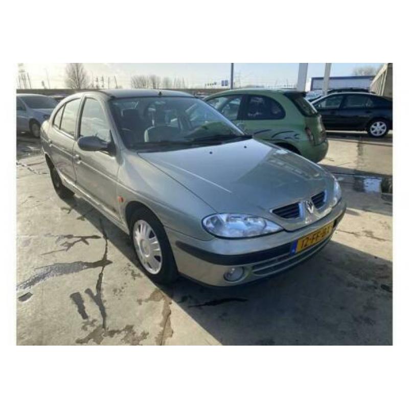 Renault Megane 1.6 16V