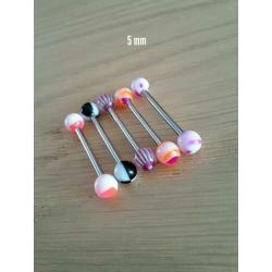 Nieuwe tongpiercings met acryl balletjes. 10 voor 5,00!