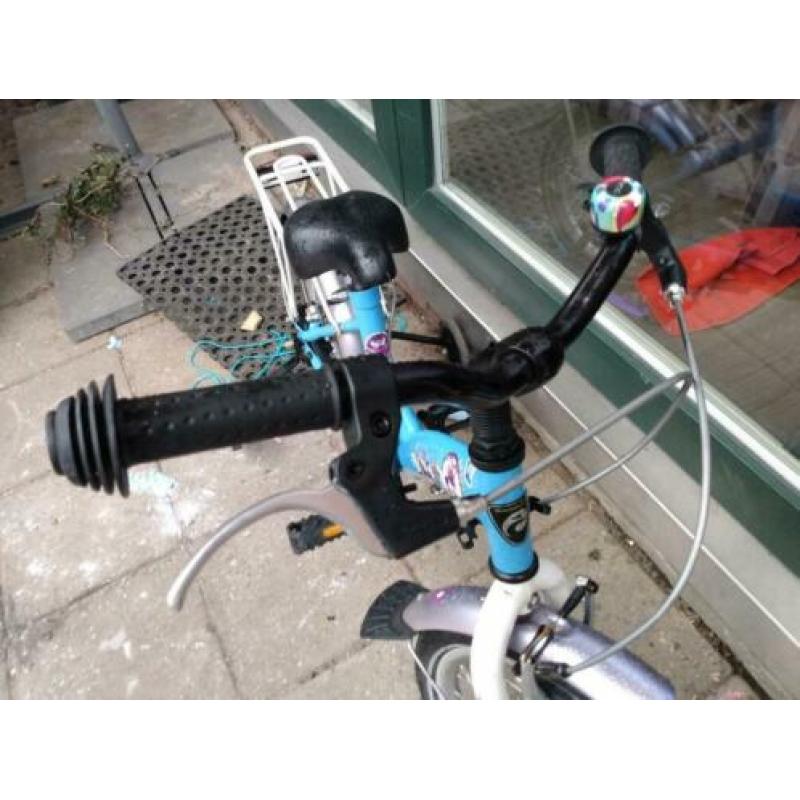 Batavus koala kinderfiets 16" inclusief zijwieltjes.