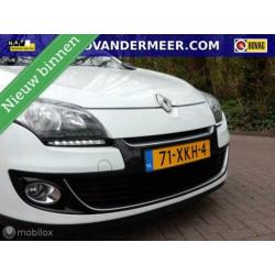 Renault Megane Estate 1.5 dCi Bose PANORAMADAK/CAMERA/PDC/BL