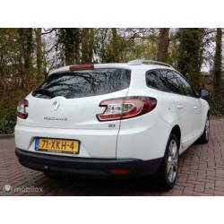 Renault Megane Estate 1.5 dCi Bose PANORAMADAK/CAMERA/PDC/BL
