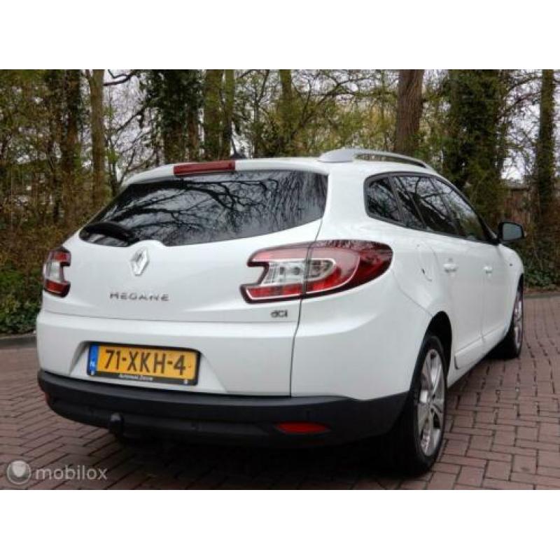 Renault Megane Estate 1.5 dCi Bose PANORAMADAK/CAMERA/PDC/BL