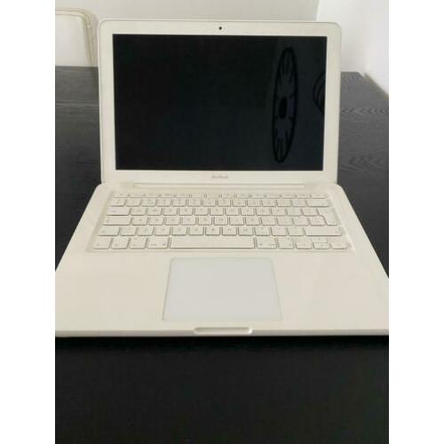 MacBook unibody 2 stuks!