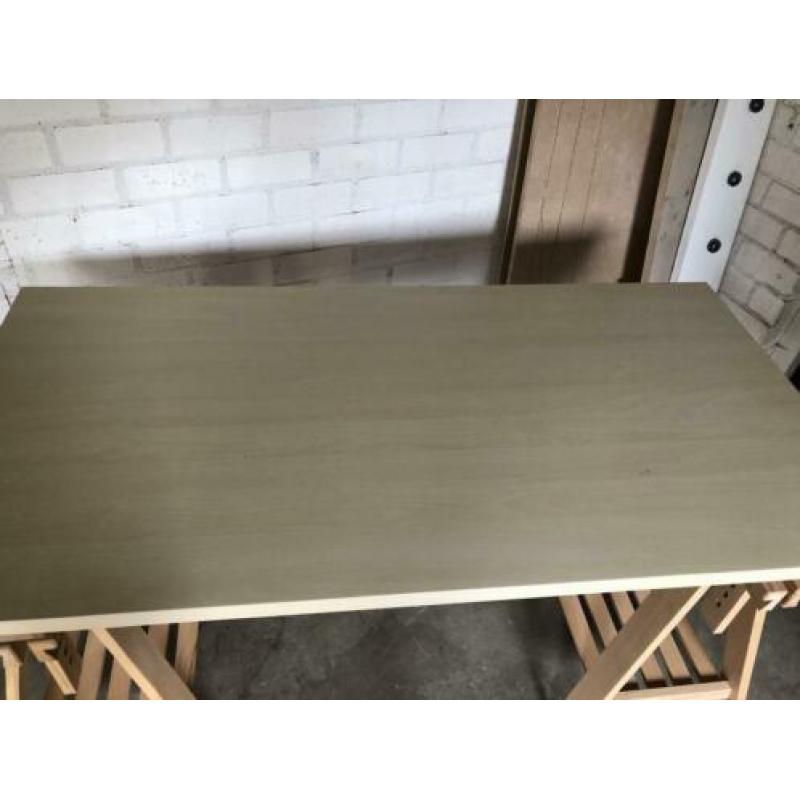 Leuke werktafle van Ikea!!