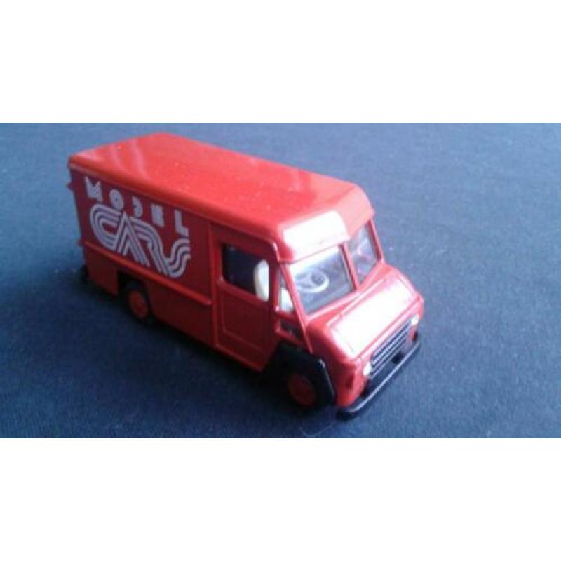 Commer WalkThruVan ModelCars - Lion Car