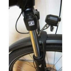 Cube Kathmandu Pro 625 met Bosch Performance CX Nieuw
