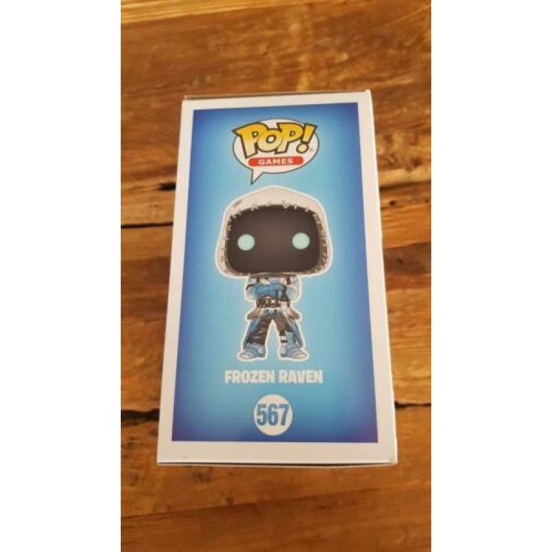 Funko Pop! Fortnite #567 Frozen Raven Vinyl met boxdamage