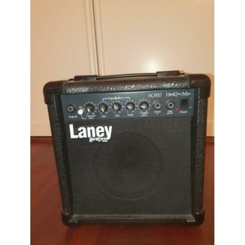 Elektrische beginners gitaar met versterker en accessoires