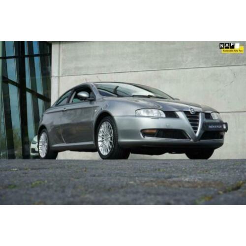 Alfa Romeo GT 2.0 JTS Imola
