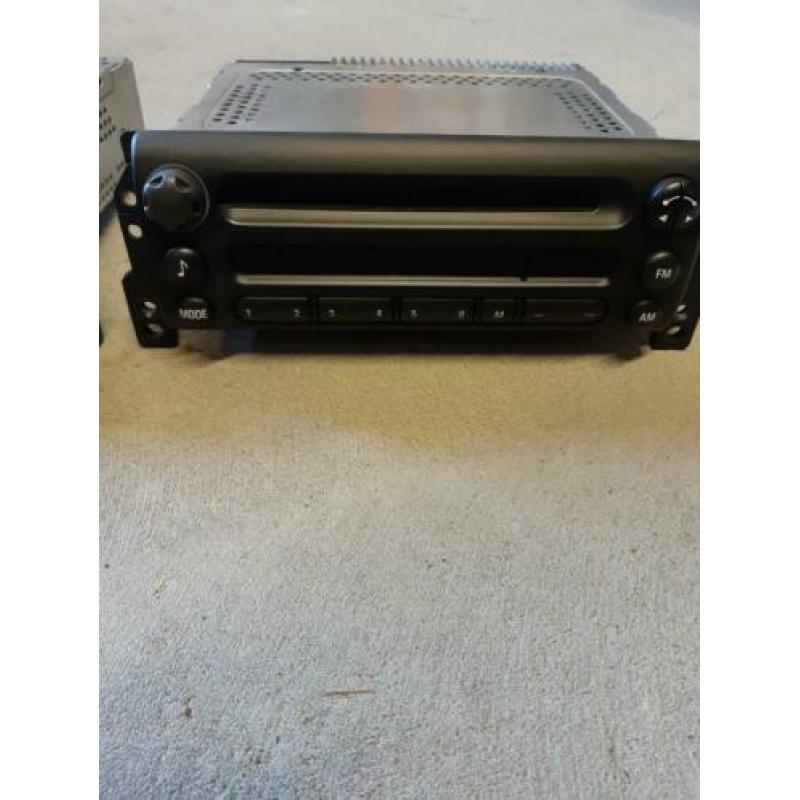 Auto radio Mini.