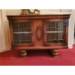 Leuk laag antiek kastje 62/92/41cm