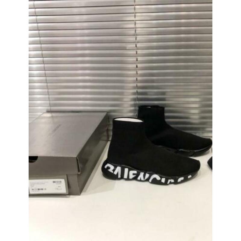 balenciaga speed runner
