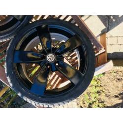 R-Line Volkswagen Boavista 17’ velgen met banden