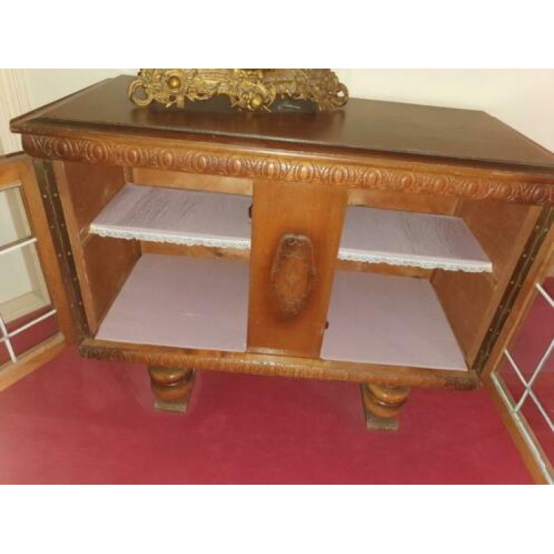 Leuk laag antiek kastje 62/92/41cm